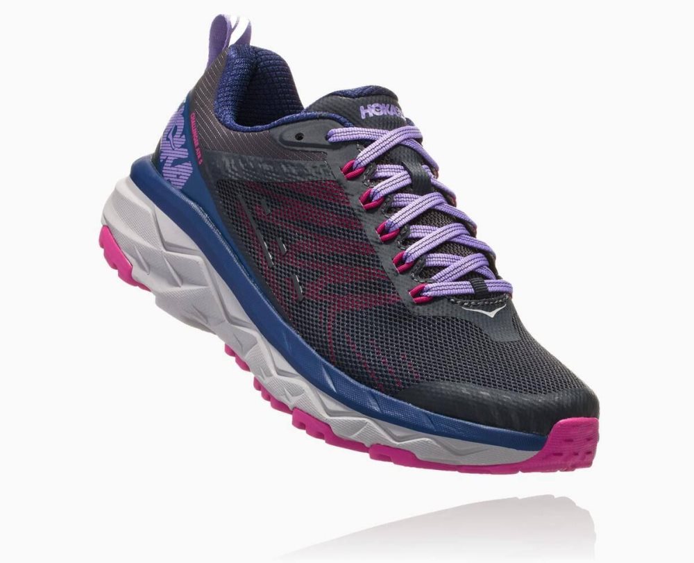 Hoka Challenger ATR 5 Ebony/Very Berry | 93126CWDO